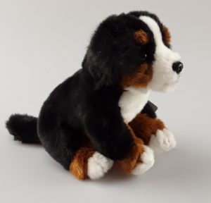 Siddende Berner, 17 cm høj.